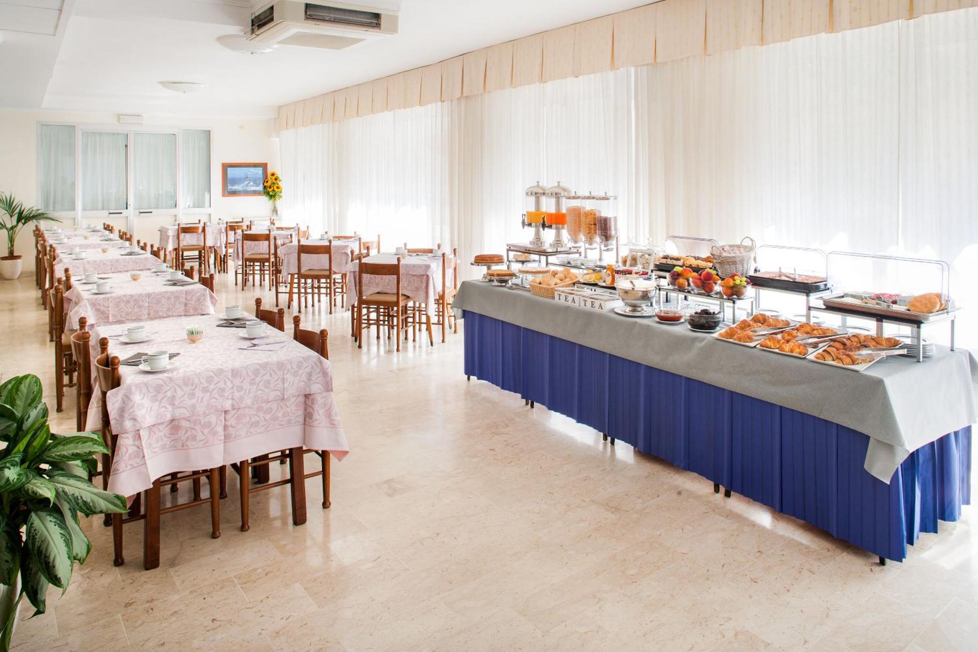 Hotel Curtis Centrale Alassio Dış mekan fotoğraf