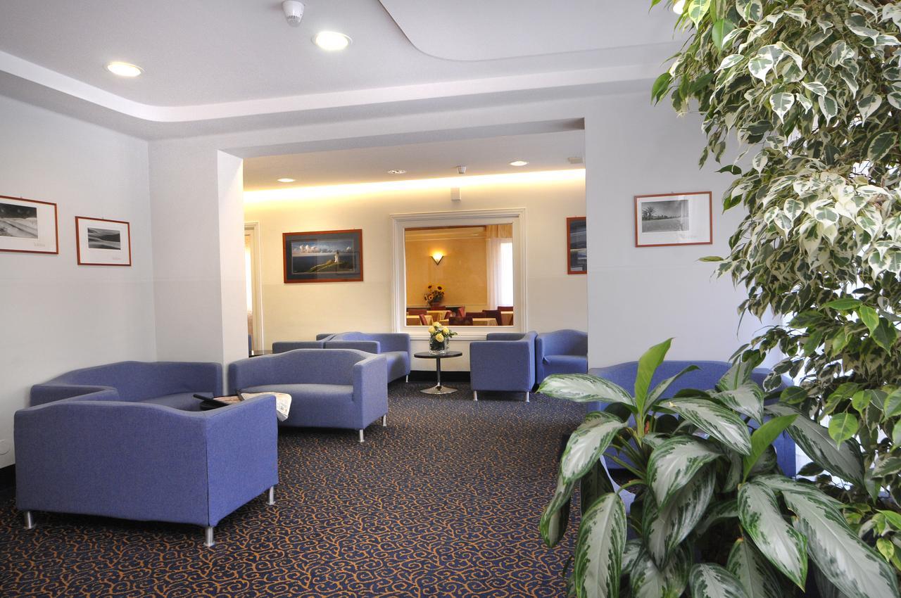 Hotel Curtis Centrale Alassio Dış mekan fotoğraf